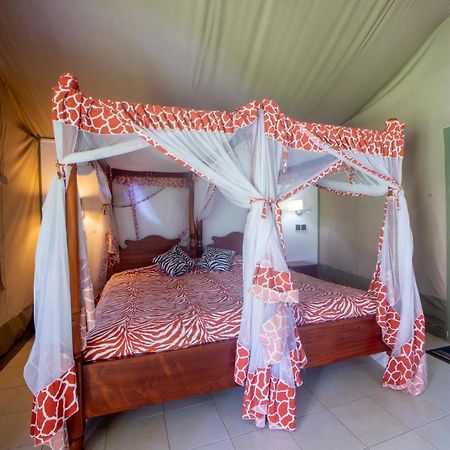 Lake Naivasha Crescent Camp Extérieur photo
